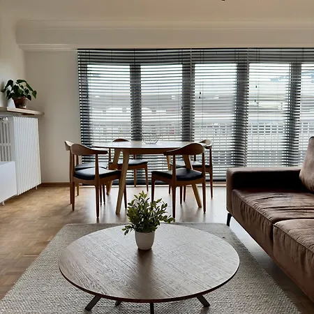 Cosy In Apartment *